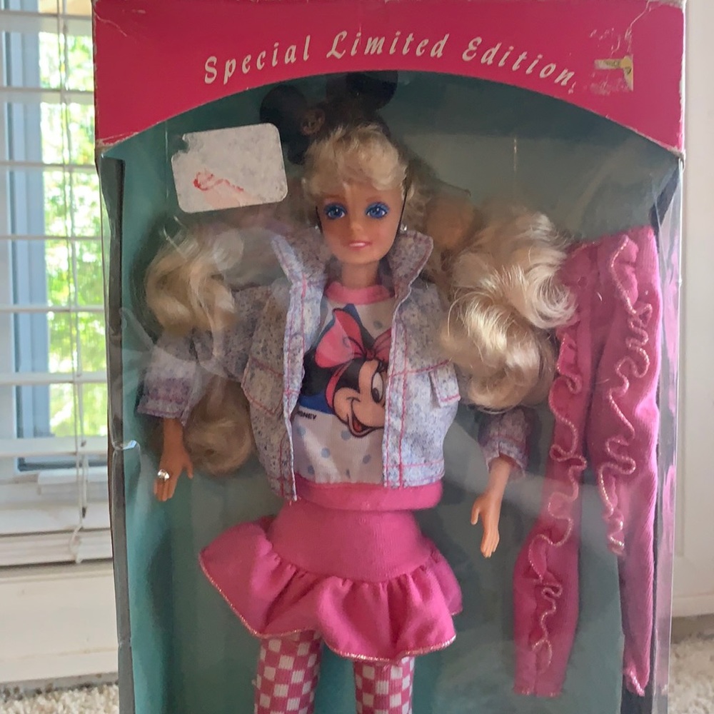 1990 Disney Barbie